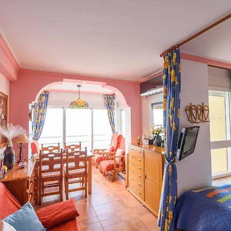 Cubo's Estudio Centro Internacional דירה קאלטה דה ולס